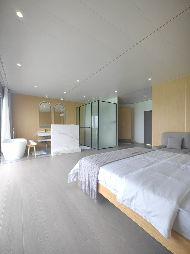 Grand suite at Sicily Hotel near Semporna with large freestanding tub