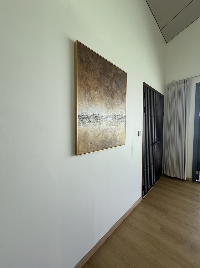 Welcoming bedroom at Sicily Resort near Tun Sakaran Marine Park with desk